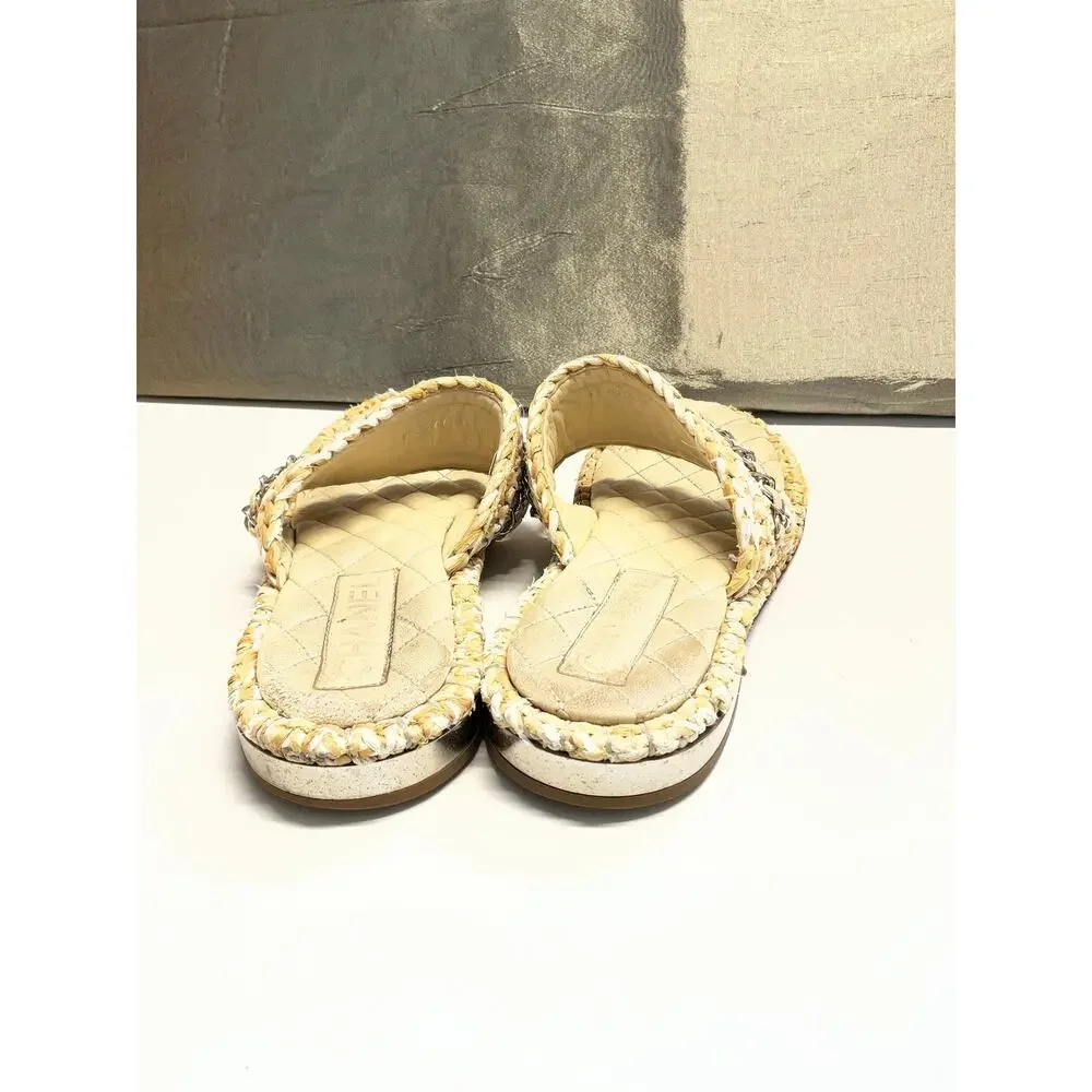 CHANEL size 38
